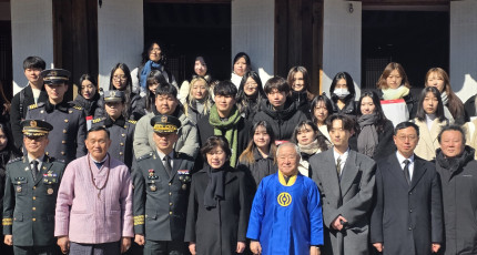 보훈부장관, 광복 80주년 3·1절 맞아 의암성사 묘소 참례