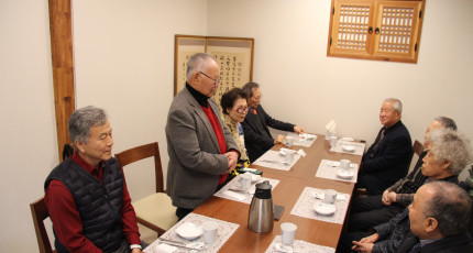 윤석산 교령, 민족대표 33인 후손 초청 오찬