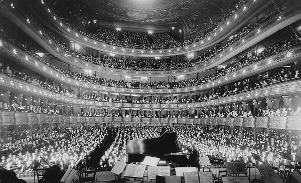 [은정]Metropolitan_opera_1937.jpg