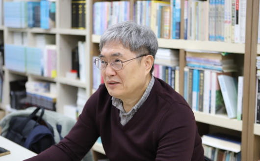 "동학은 나와 우리를 다시 찾는 길입니다" 성강현 교구장의 동학 연구와 삶